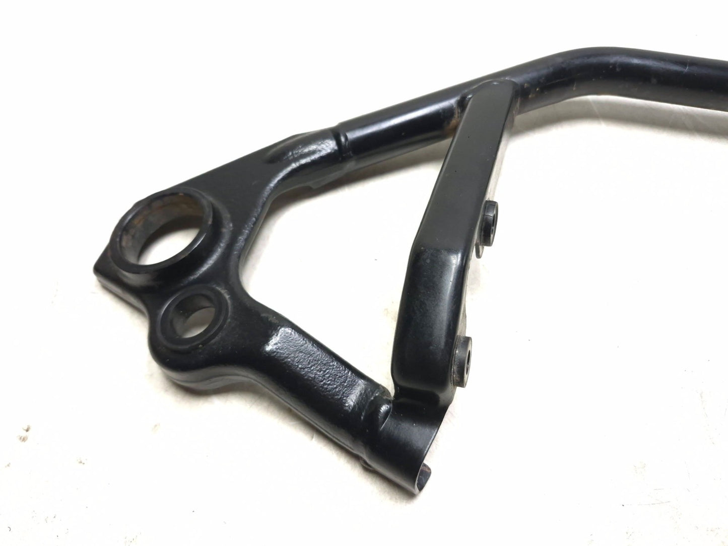 2005 Suzuki Boulevard С50 Rear Swingarm Bracket & Muffler Exhaust Bracket OEM