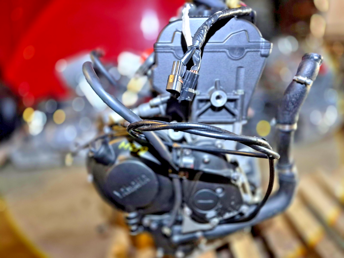 2003 - 2005 Yamaha Yzf R6 R6s Engine Motor OEM