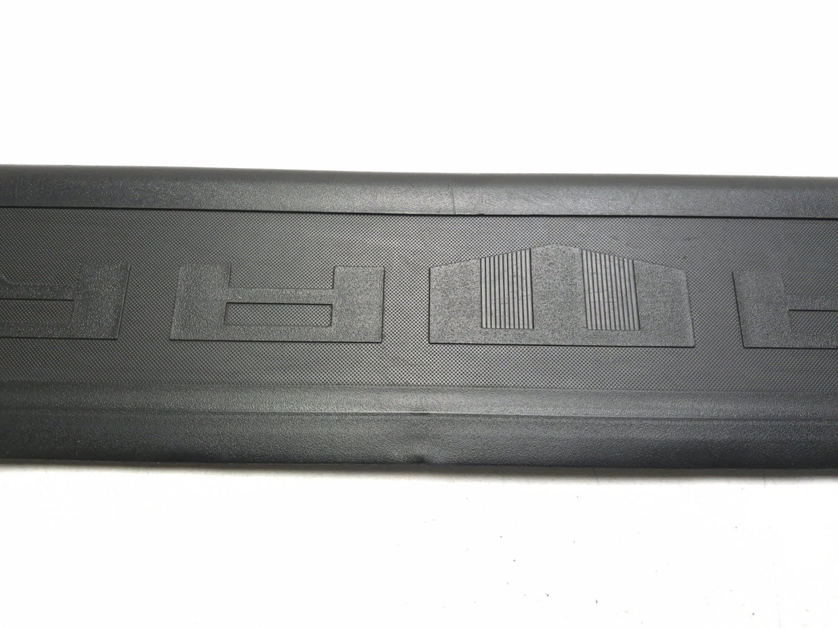 2019 Chevrolet Camaro Front Door Sill Scuff Plate Trim Driver Left OEM