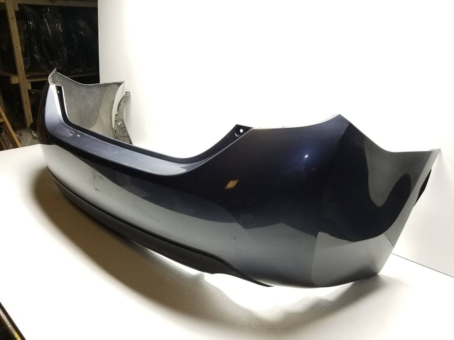 14 15 16 Toyota Corolla Rear Bumper Cover OEM •paint Code: 1f9• ✅