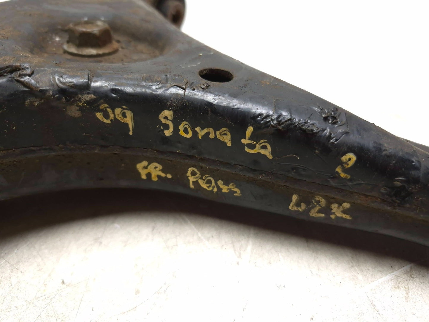 2009 Hyundai Sonata Front Lower Control Arm Passenger Side Right OEM