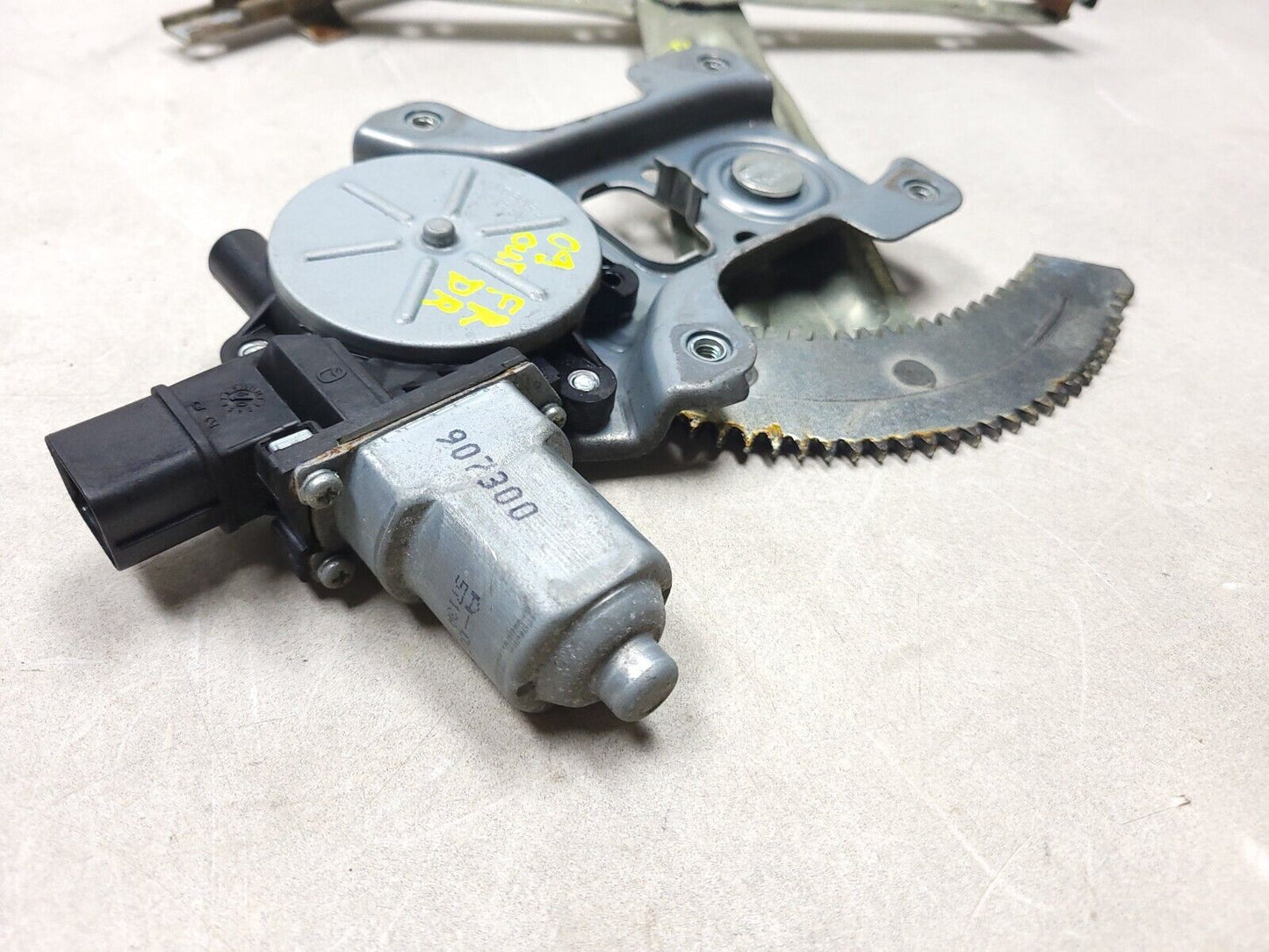07-13 Mitsubishi Outlander Window Regulator & Motor Front Driver Side Left OEM