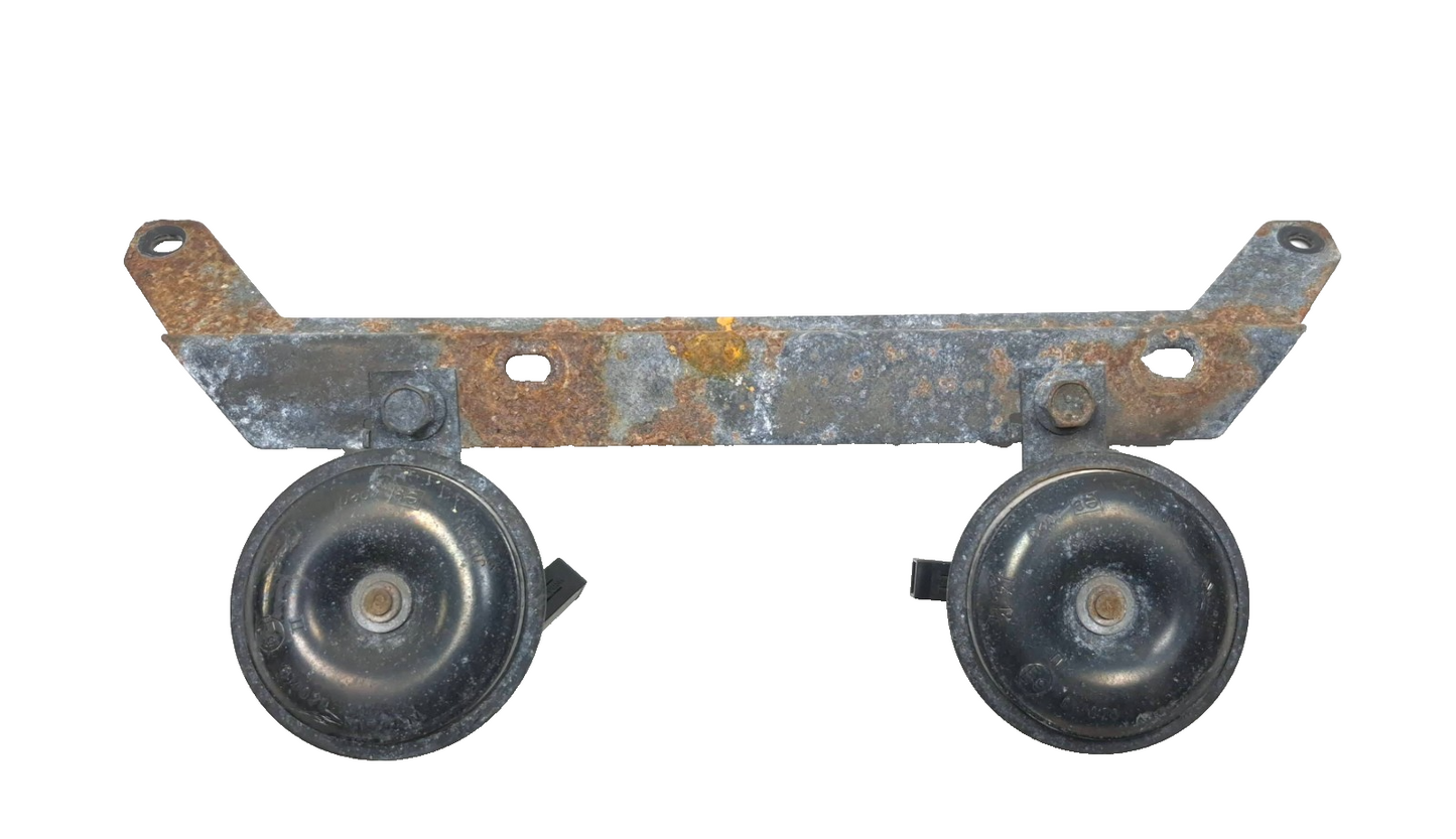 2015 Nissan Juke Horn Signal OEM