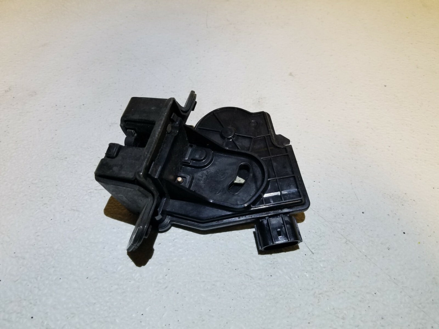 08 09 10 Scion Xb Trunk Tailgate Hatch Lock Latch Actuator OEM