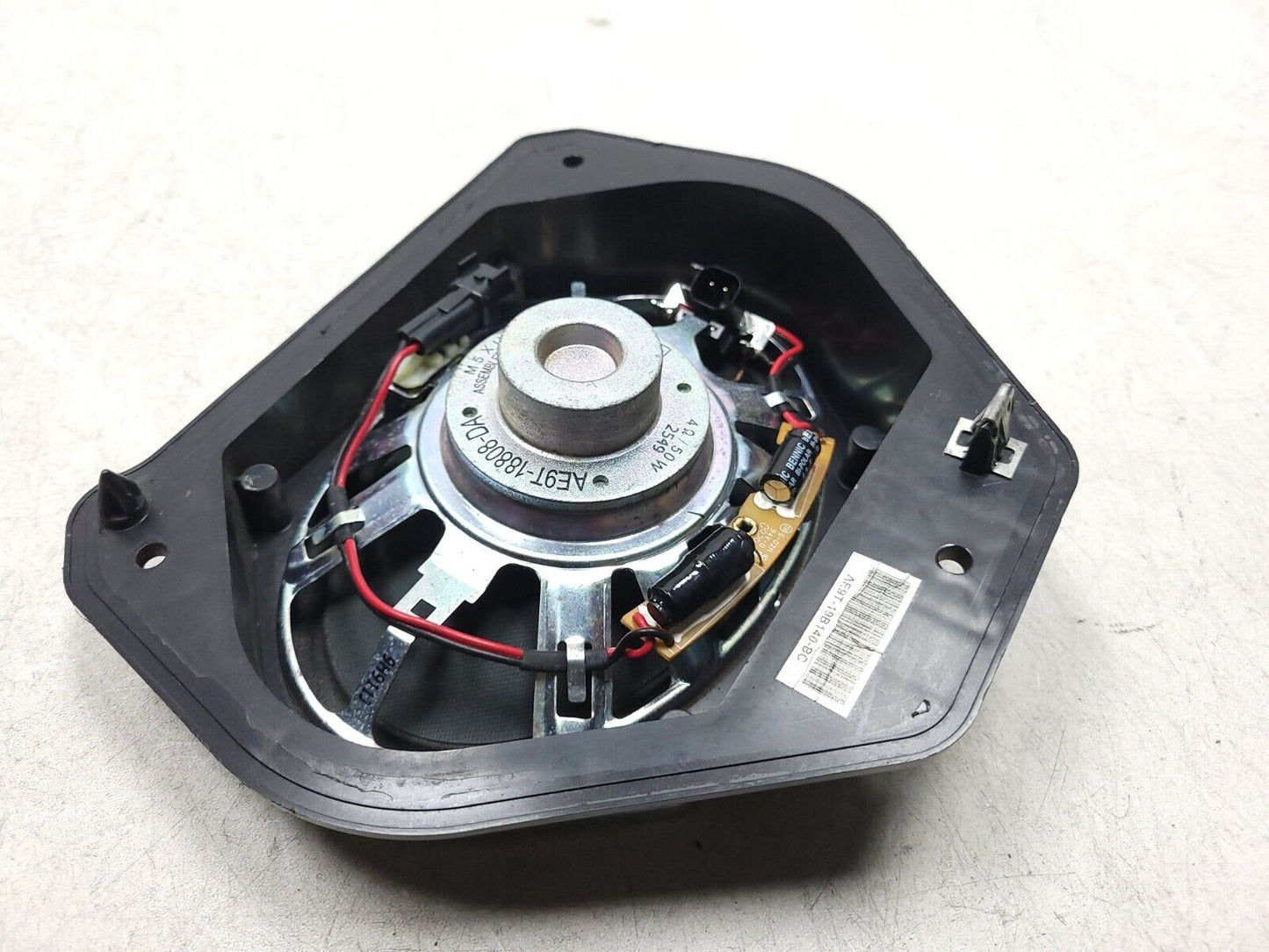 10-19 Lincoln MKT Rear Door Speaker Left & Right Pair OEM