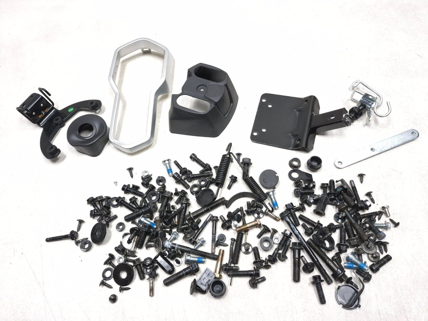 2025 Qiax Fy200t34/tank 200 Misc Bolt & Hardware Bracket OEM