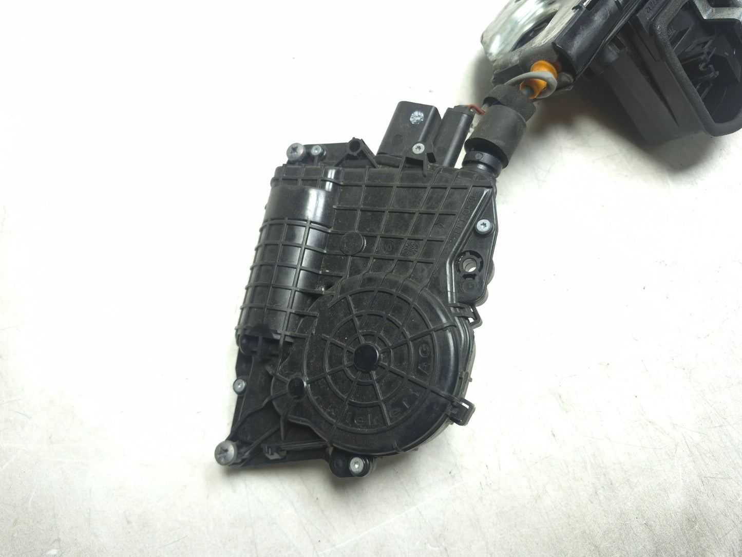 2008 BMW X6 E71 Rear Door Lock & Soft Close Actuator Driver Side Left OEM