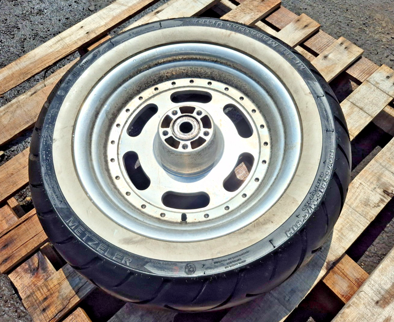 2008 Harley-davidson Dyna Fat Bob Fxdf Rear Wheel Rim & Tire OEM