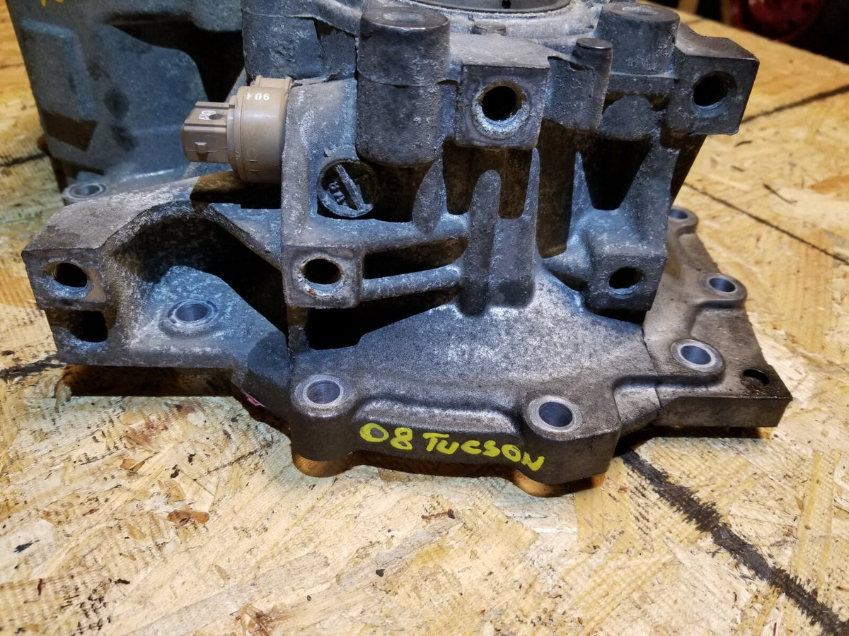 2008 Hyundai Tucson 2.0l Automatic Transmission Case OEM