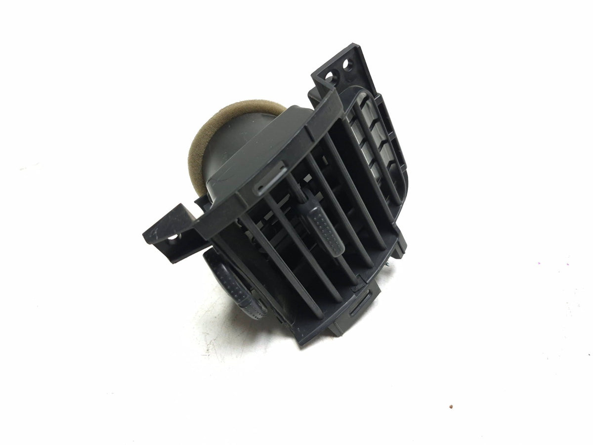 2007 Honda Fit Dashboard Vent Air Outlet Left & Right 77620-saa-003za OEM