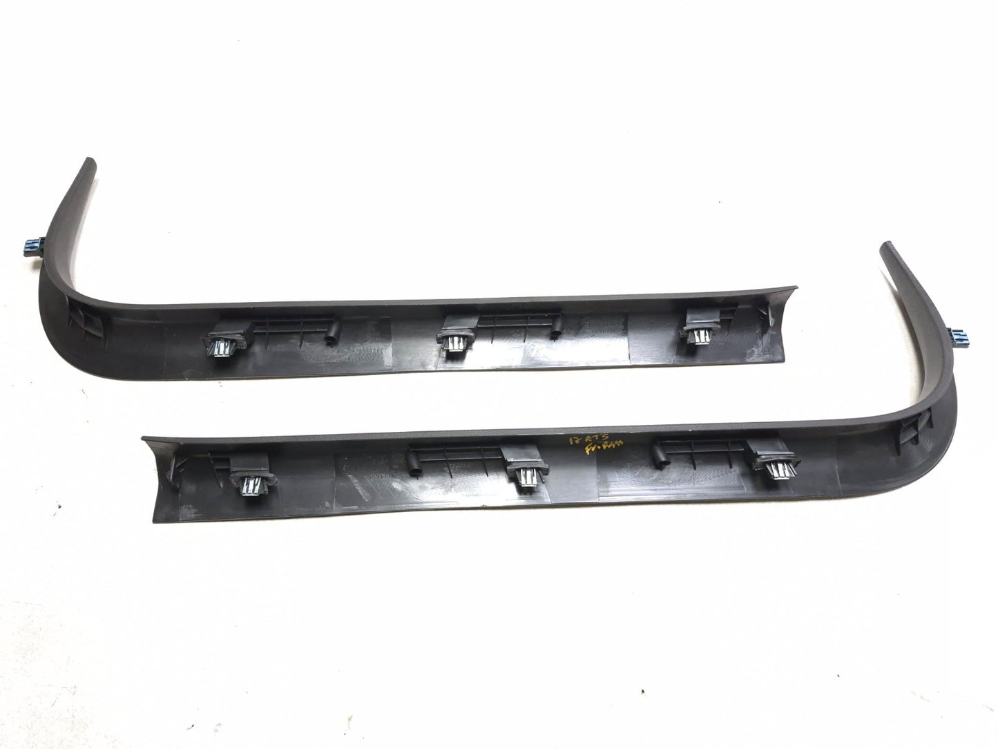 2017 Cadillac Ats Front Left & Right Side Door Sill Plate Molding Pair OEM