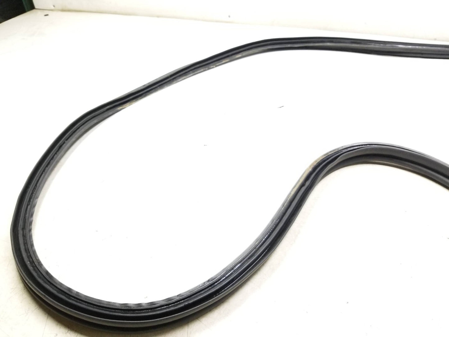 2011 - 2013 Kia Sportage Tailgate Hatch Weatherstrip Seal OEM