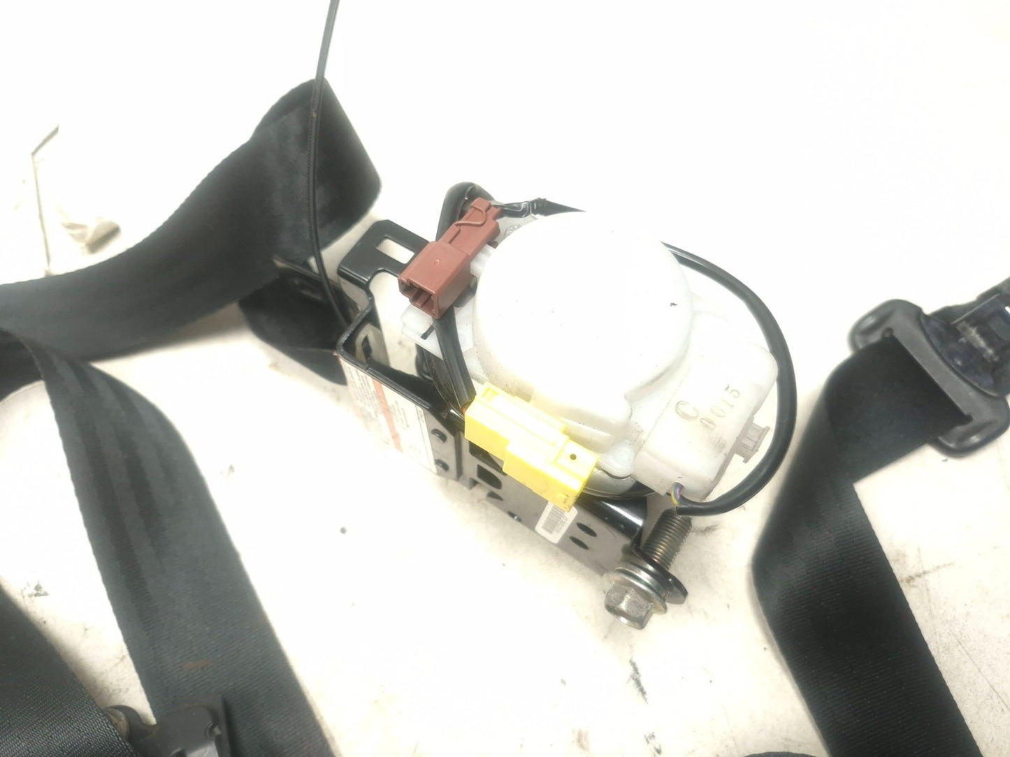 2008 Acura Tl Type-s Front Left Driver Seat Belt Retractor OEM