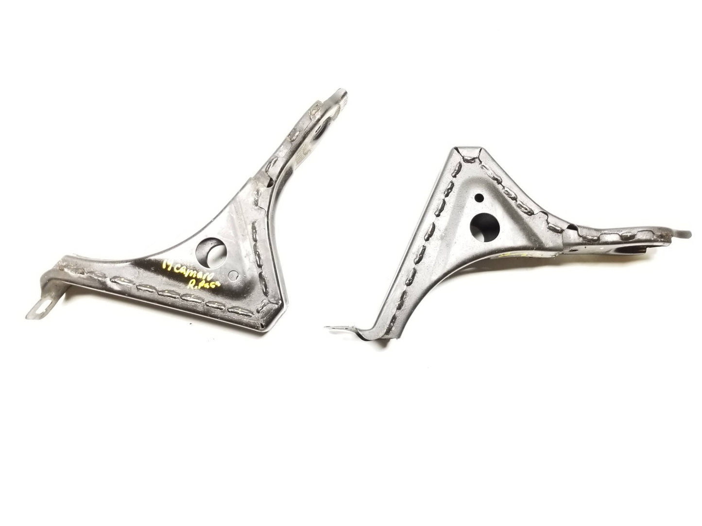 2019 Chevrolet Camaro Rear Suspension Bracket 2pcs OEM