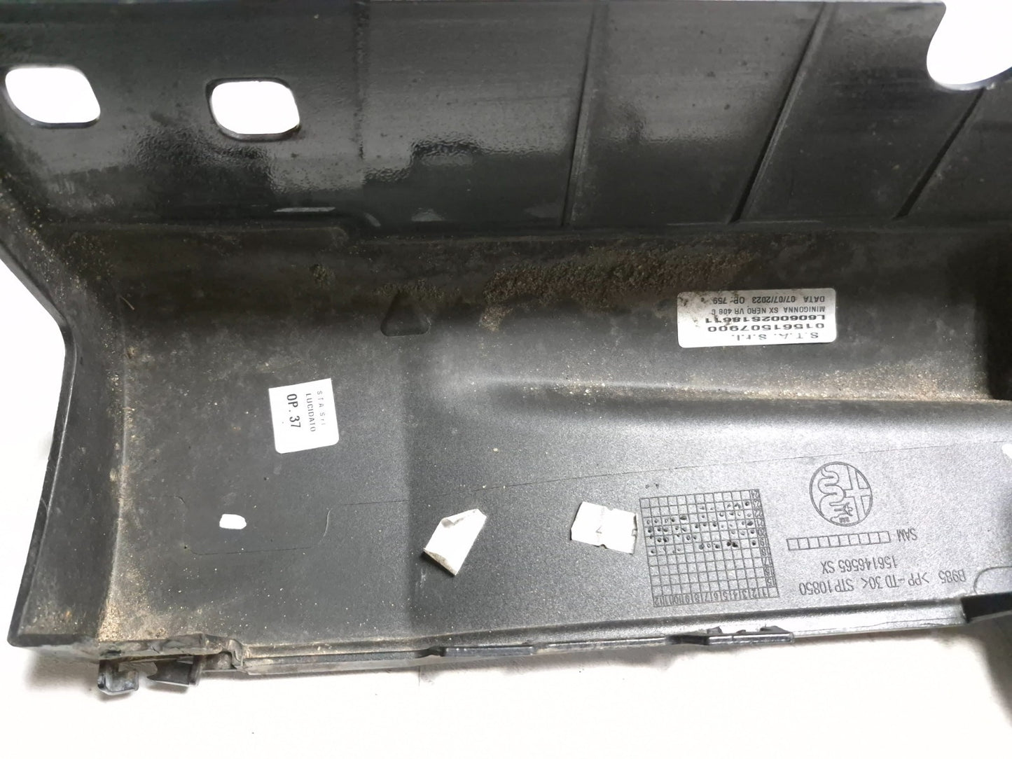 2024 Alfa Romeo Stelvio Rocker Panel Skirt Molding Left Side OEM