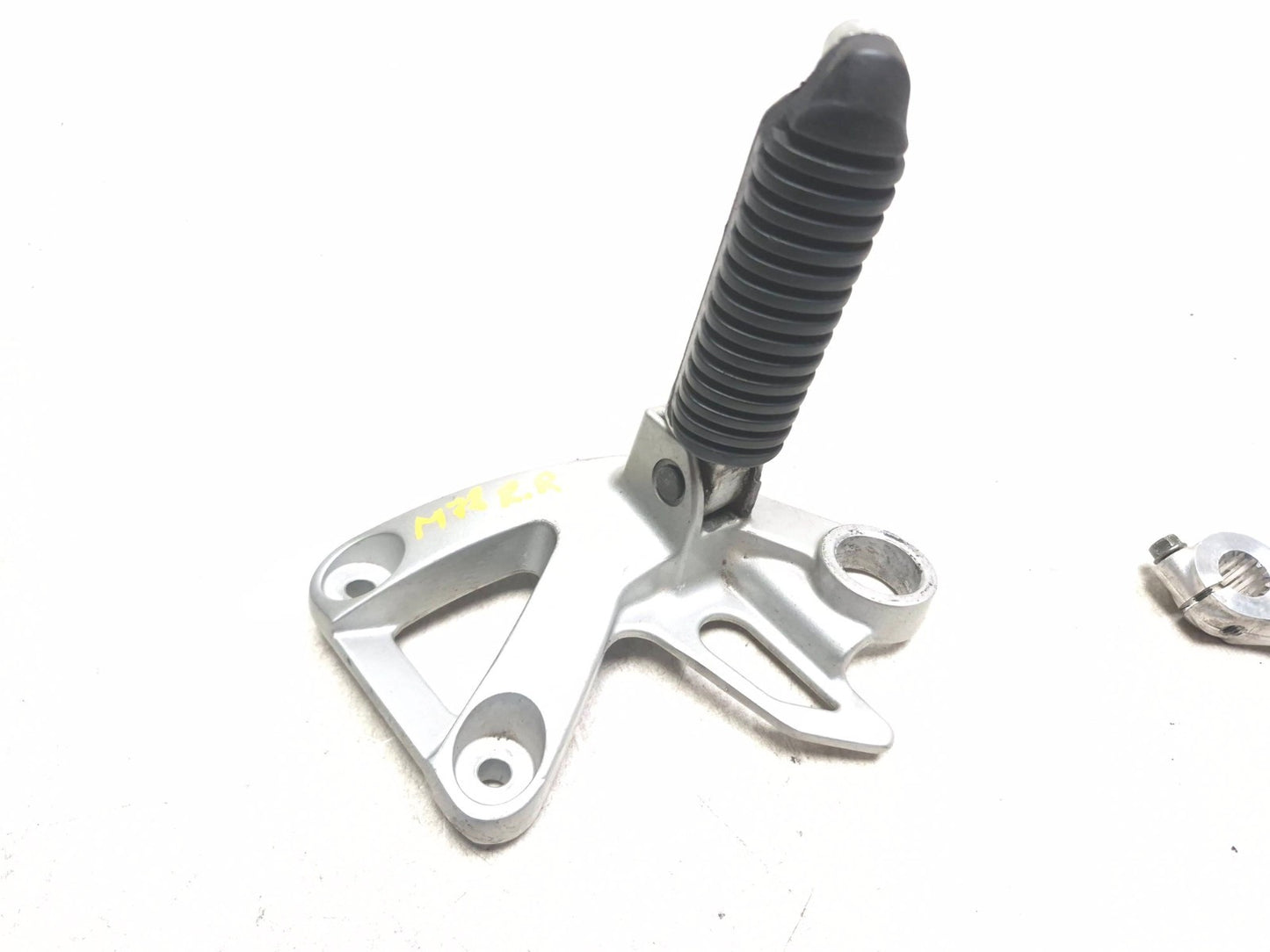 2006 Suzuki Katana Gsx600f Front & Rear Right Footpeg & Gear Lever 3 Pcs OEM