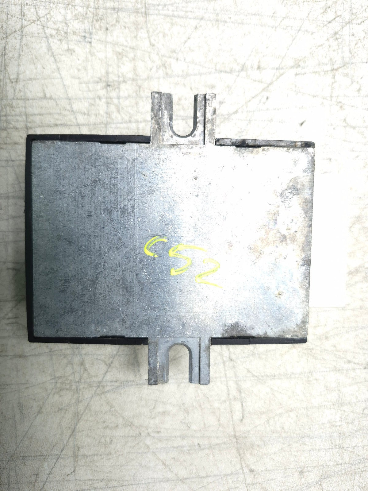 2008 BMW X6 E71 Fuel Pump Control Module Unit OEM 16147209287
