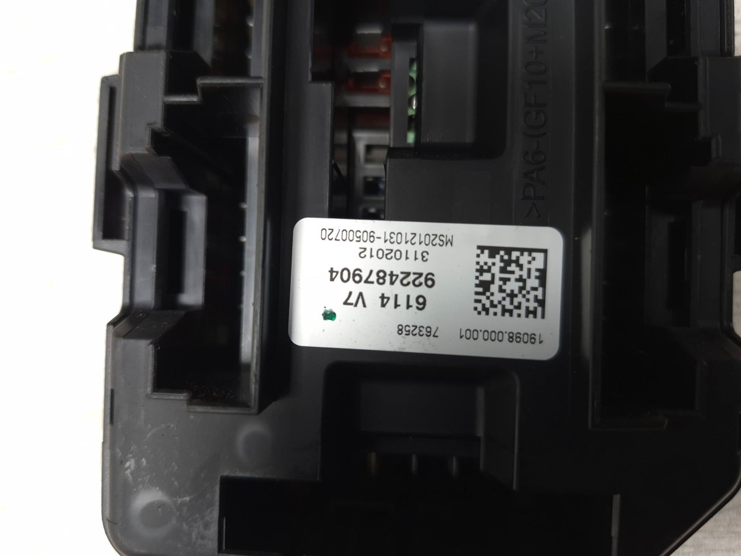 2013 BMW 328i F30 Dash Fuse Relay Junction Box OEM
