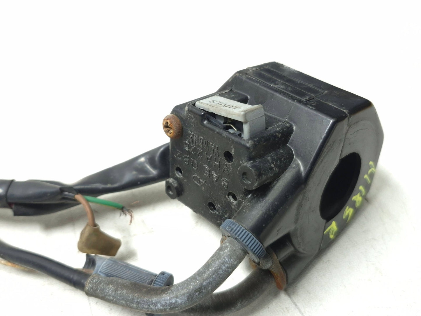 1991 Yamaha Fzr600r Right Handlebar Kill Of Start Switch Controls OEM
