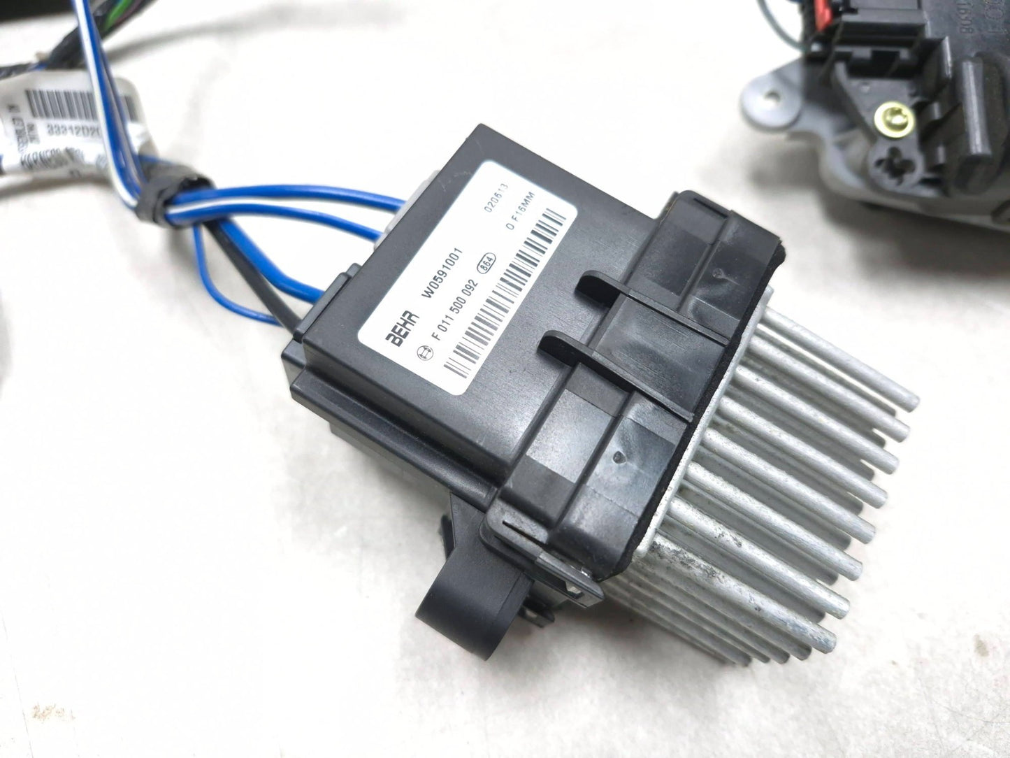 2013 Dodge Grand Caravan HVAC Heater Vent Flap Motor Actuator W/ Wiring Oem✅