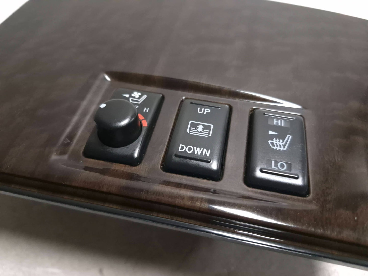 2010 Nissan Maxima Sv Center Console Heated Switch Trim Bezel OEM
