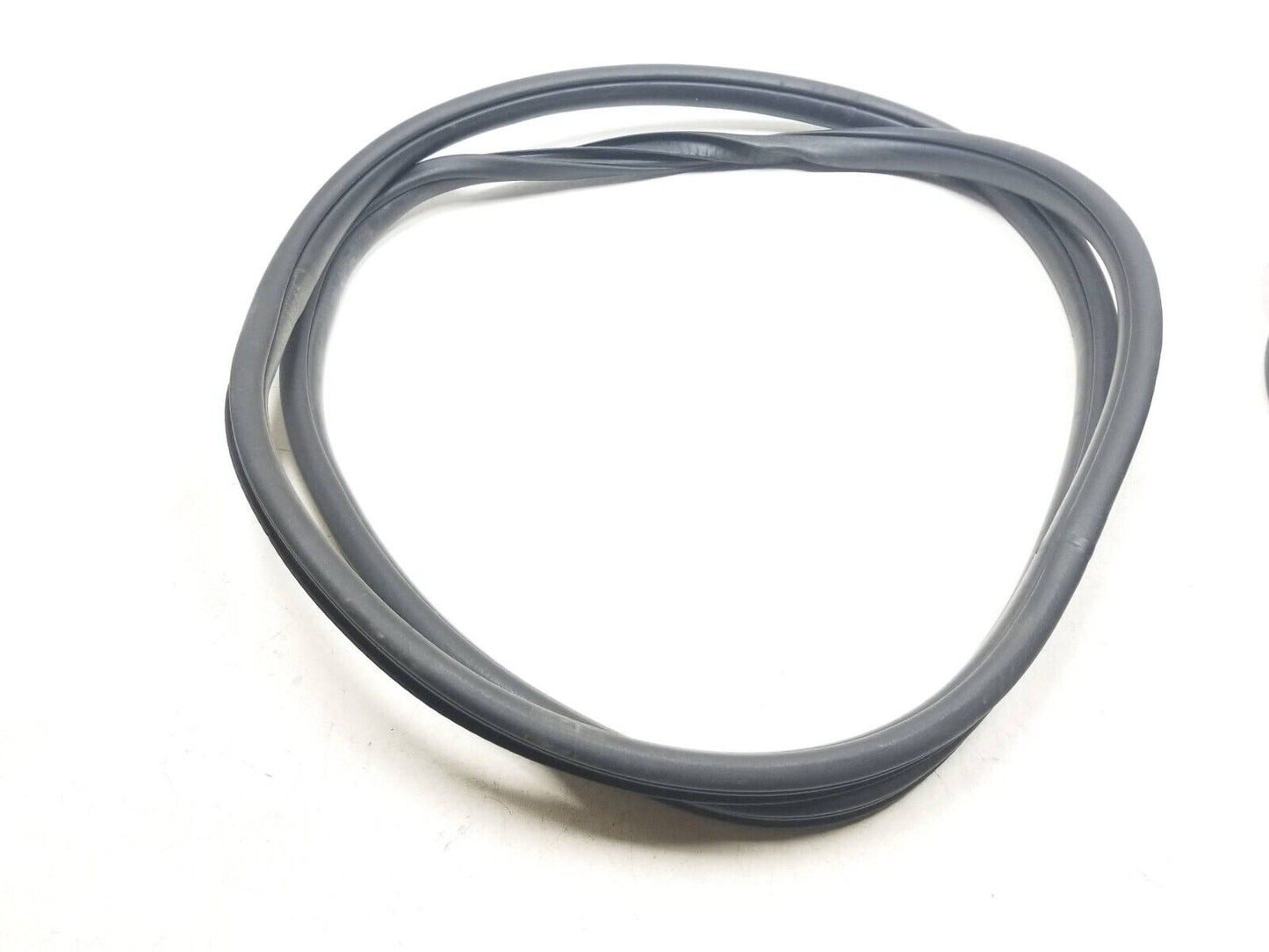 11 - 22 Dodge Durango Door Weatherstrip Seal Rear Passenger Side Right 2pcs OEM