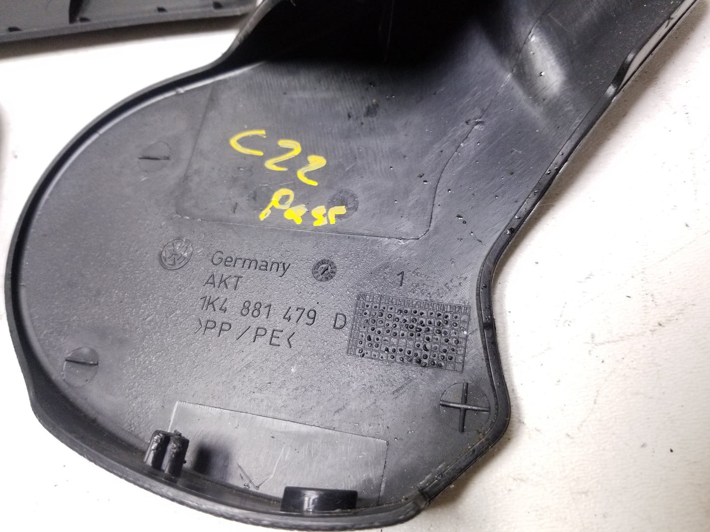 2013 VW Golf GTI Seat Side Trim Front Passenger Side Right OEM