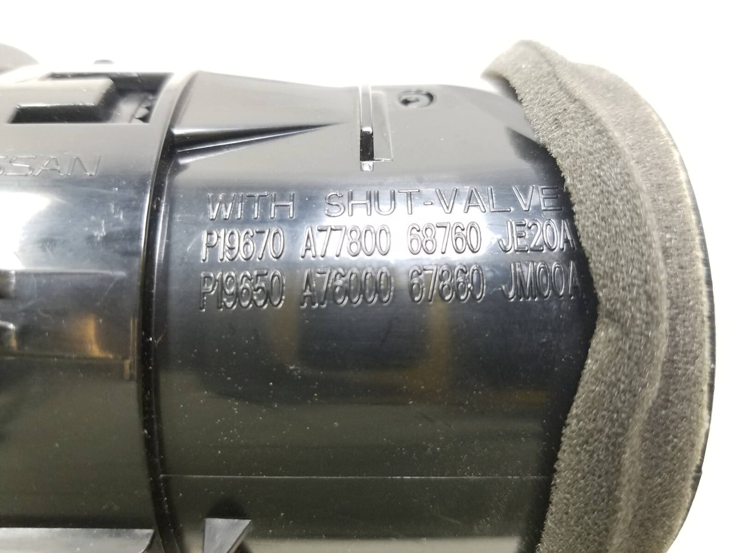 2008 - 2014 Nissan Rogue Dash Ac Heater Air Vent Driver Side Left  OEM