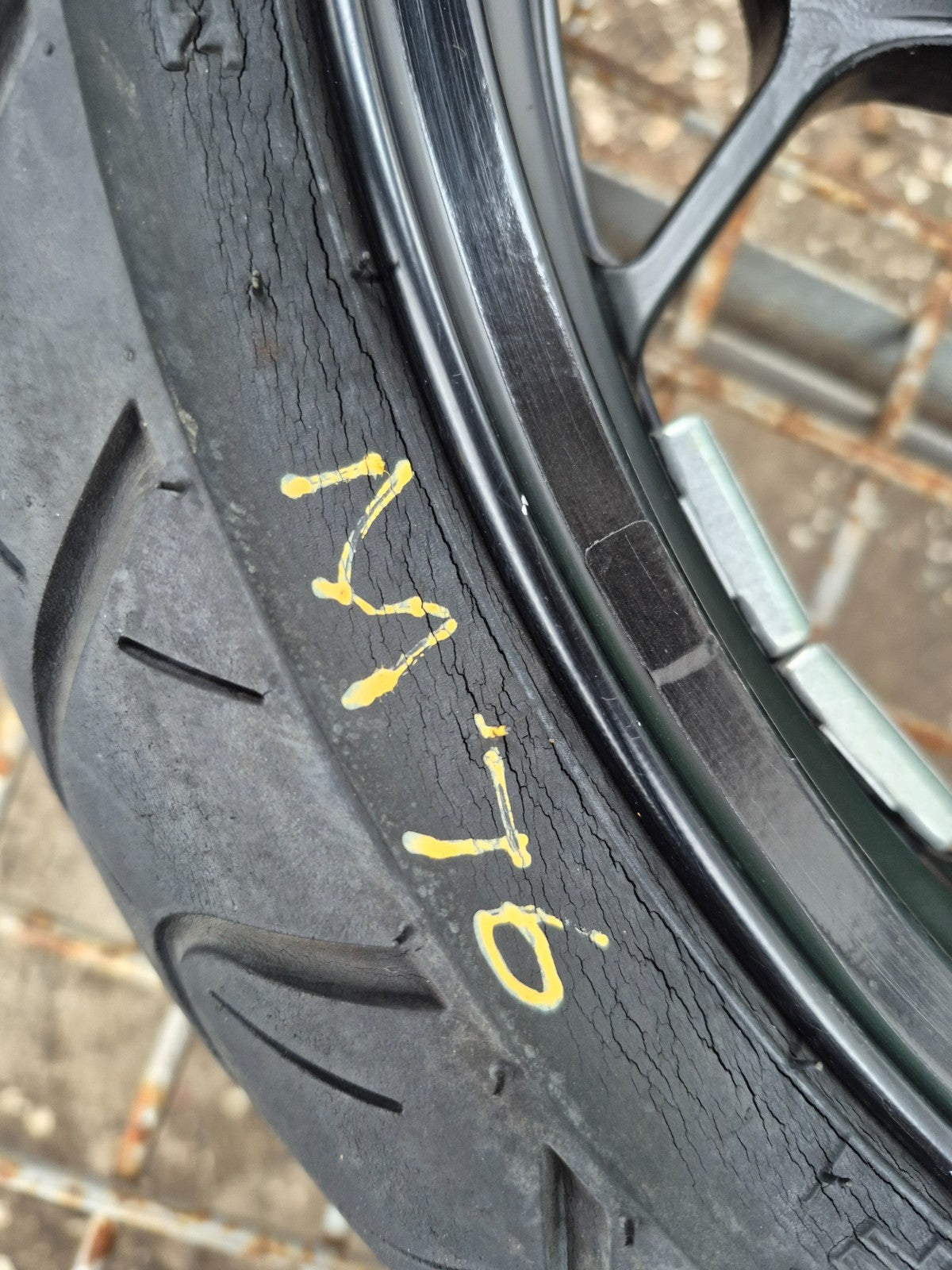 2014 Kawasaki Ninja 300 Ex300a Rear & Front Wheel W/ Tire R 17 OEM