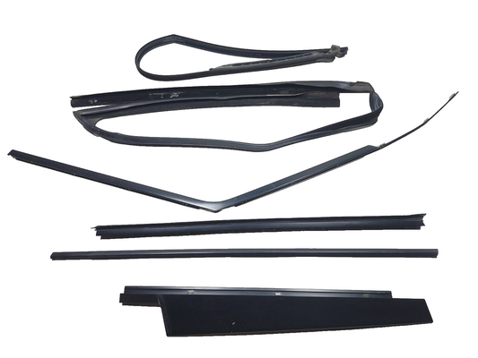 2007 Range Rover Front Door Molding & Weatherstrip Seal Driver Side Left Set OEM