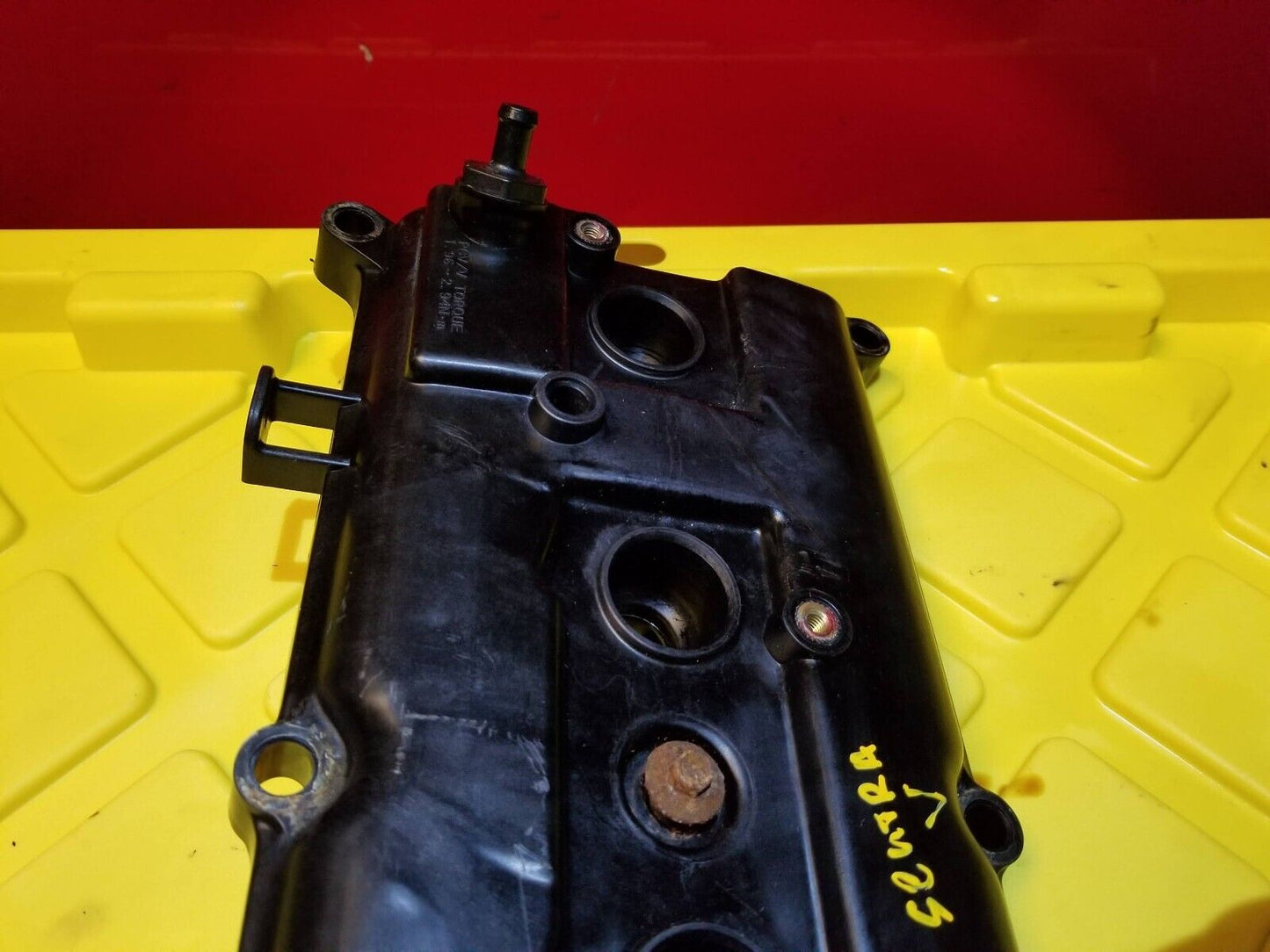07 - 12 Nissan Sentra Engine Valve Cover 2.0l OEM