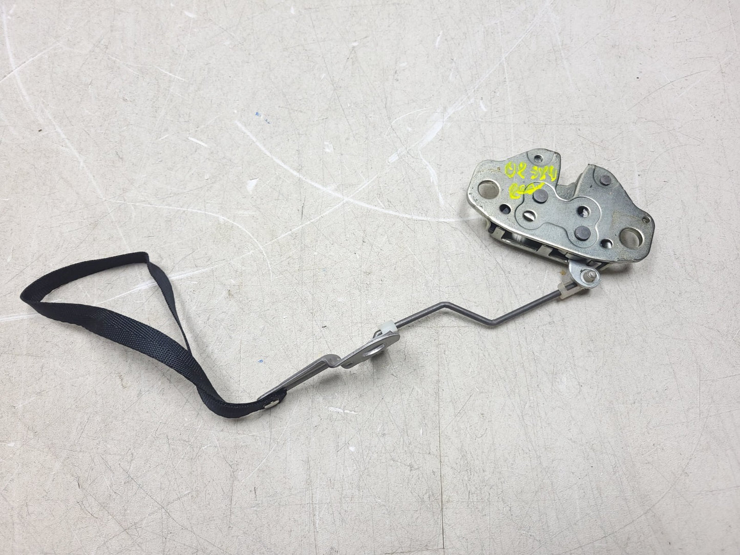 07 - 13 Suzuki Sx4 Hatchback Rear Seat Backrest Lock Latch Left & Right  OEM