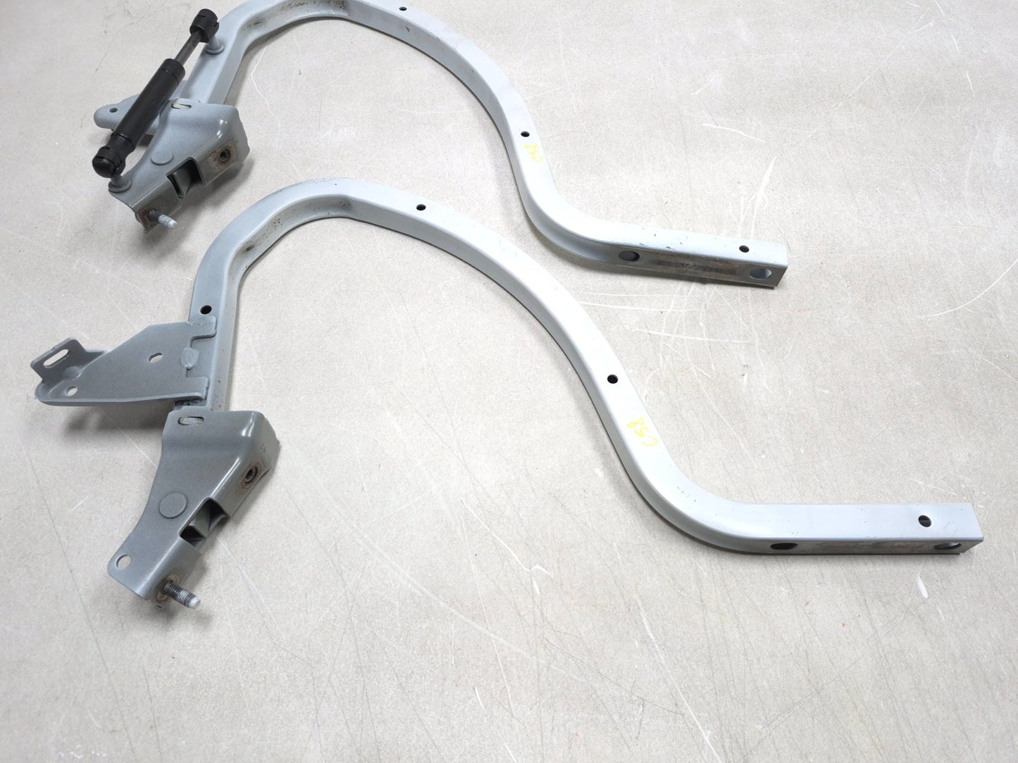 2018 Chrysler 300 Trunk Lid Hinge Left & Right OEM