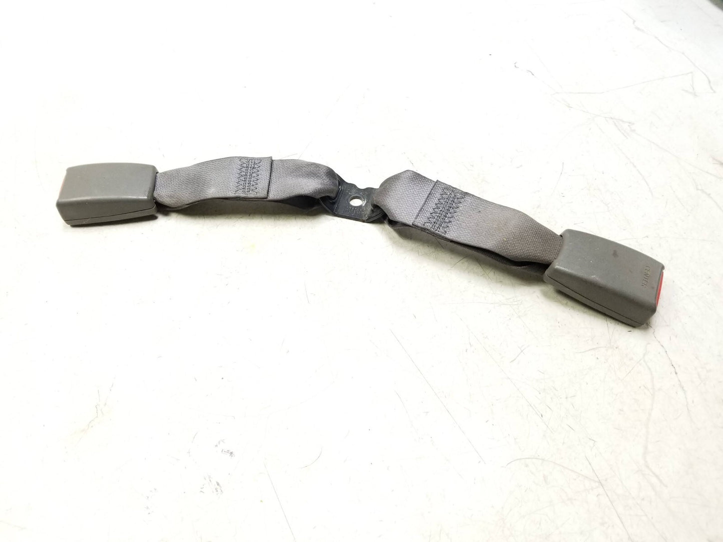 2011 - 2013 Kia Sportage Rear Seat Belt Buckle Latch 2pcs OEM