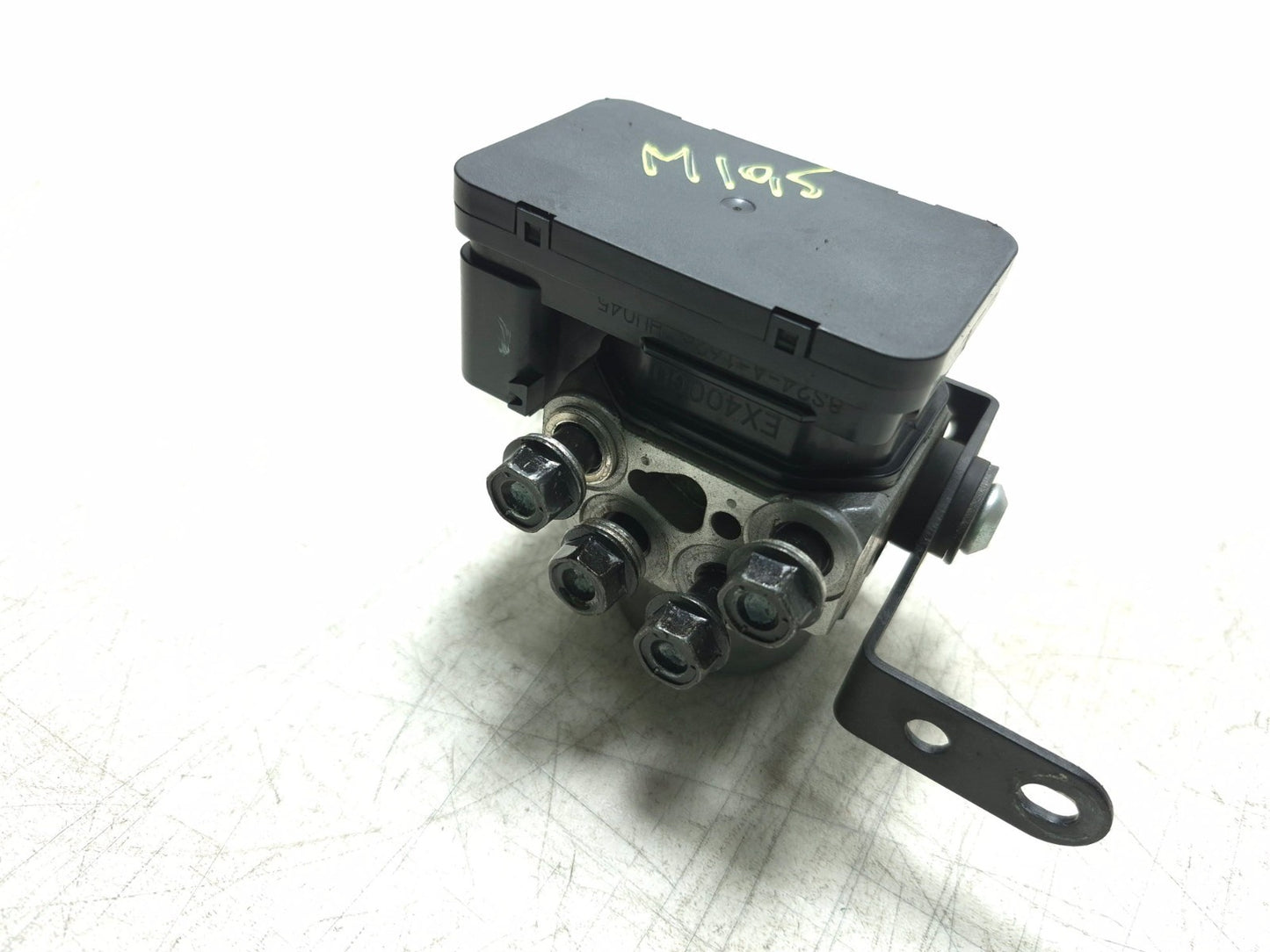 2019 Kawasaki Z400 Er400d ABS Anti Lock Brake Pump OEM