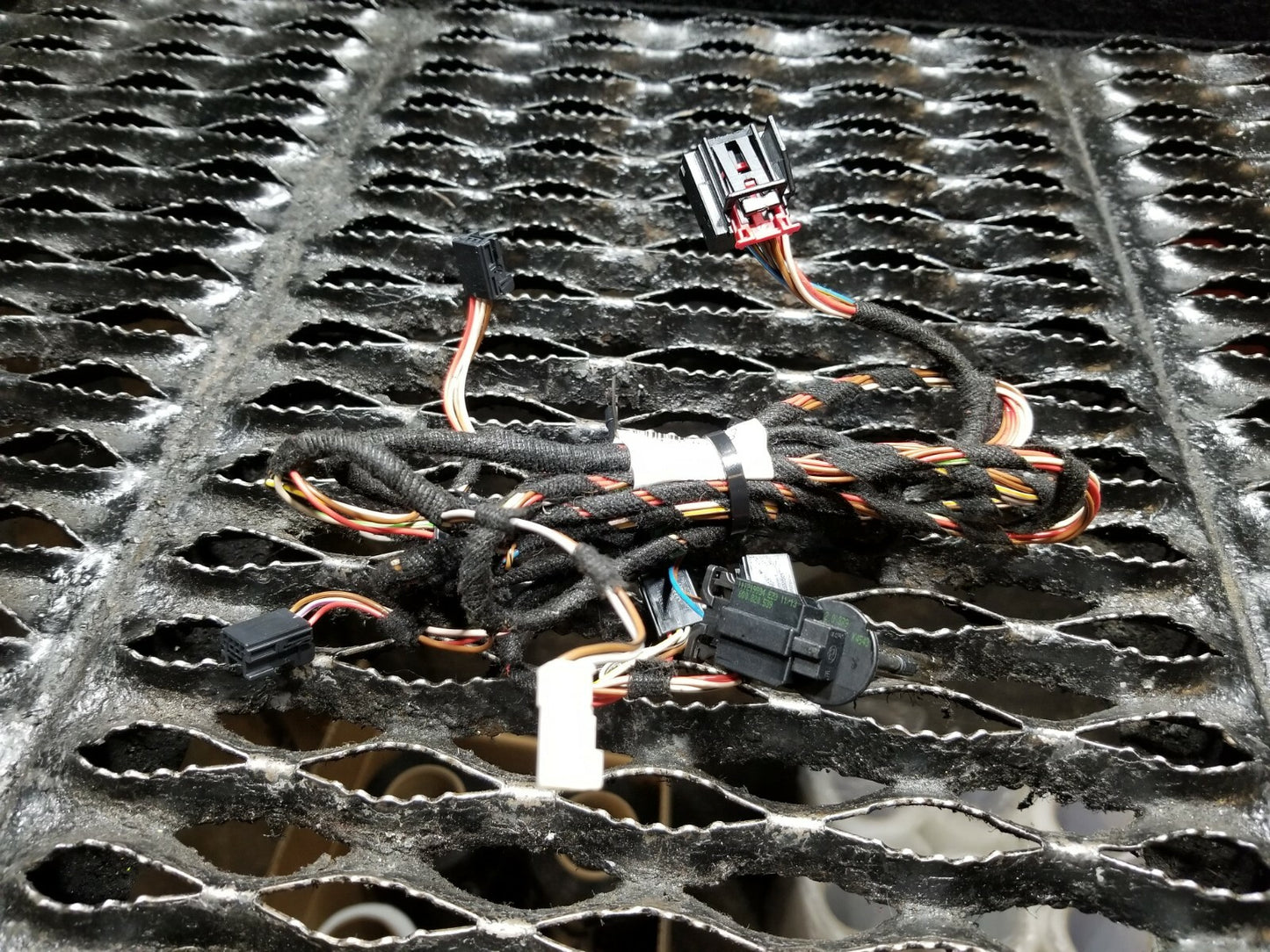 12 13 14 15 Audi A4 Heater Wire Harness W/ Temp Sensor OEM