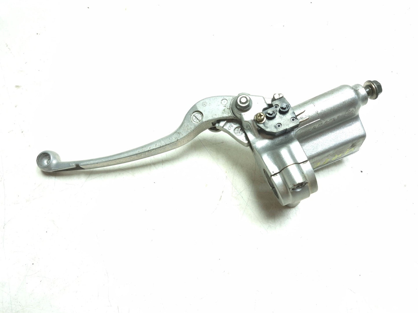 2004 Suzuki Intruder Volusia Vl800 Front Brake Master Cylinder OEM