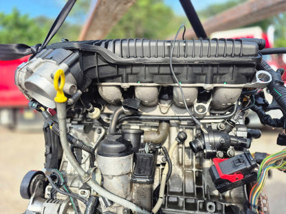 2012 Volvo C30 T5 Engine Motor 2.5l OEM