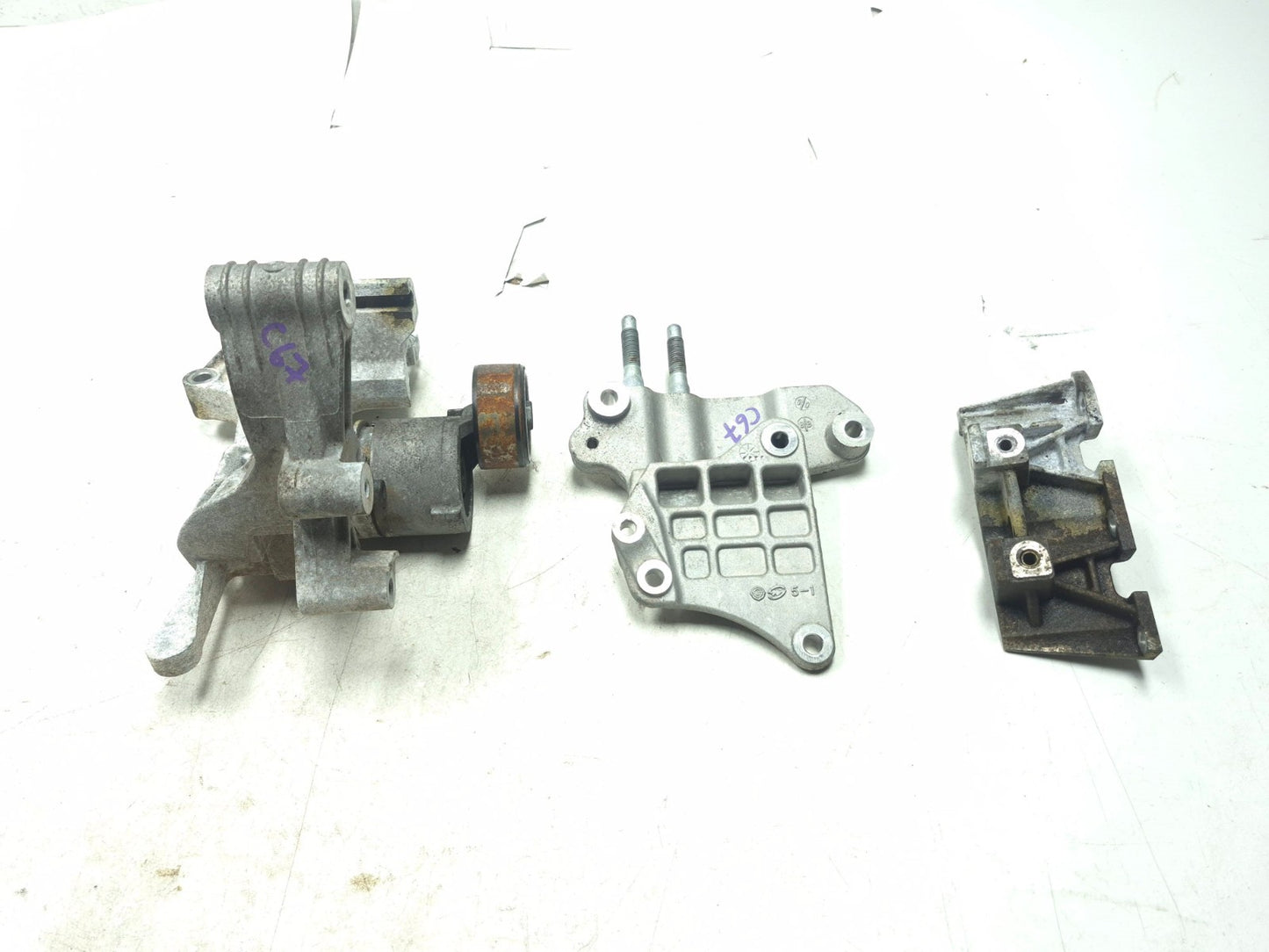 2018 Hyundai Sonata 2.4l Belt Tensioner Pulley & A/c Compressor Bracket 3 Pcsoem