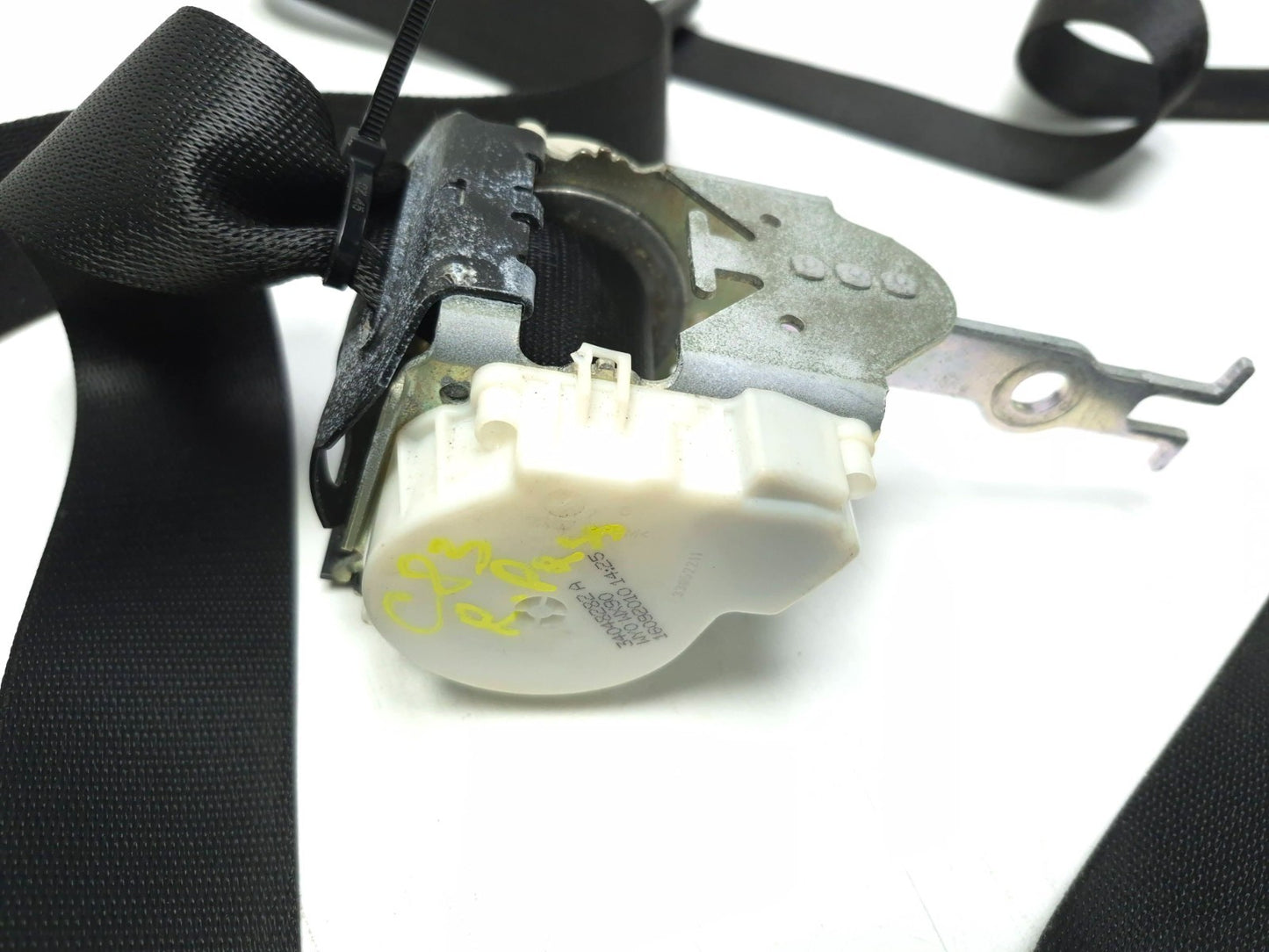 2011 BMW 750li Rear Seat Belt Retractor Left & Center & Right OEM