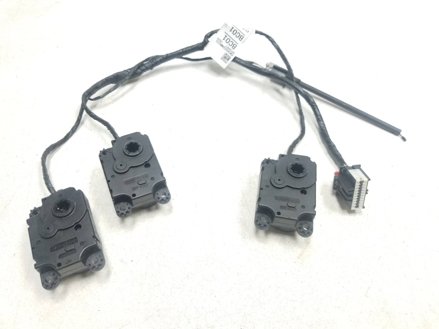 2022 Chevrolet Trailblazer HVAC AC Heat Flap Actuator Motor With Wire OEM
