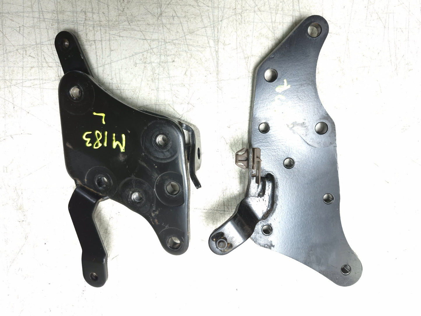 2015 Honda Ctx700n Front Foot Peg Mount Bracket Left & Right OEM