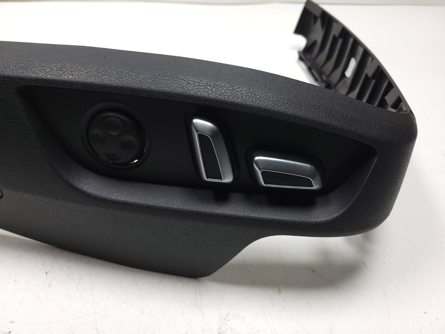 2015 Audi Q7 Front Seat Trim W/ Guide Sleeve Passenger Side Right 7 Pcs OEM