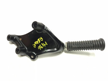 2020 Harley-davidson Sportster Xl1200 Rear Foot Peg & Mount Bracket Right OEM