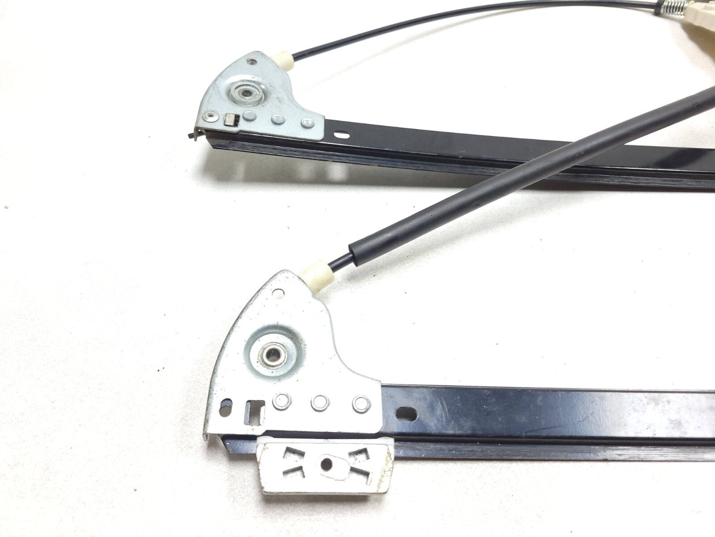 2007 Range Rover Front Door Window Regulator Left Driver Side OEM