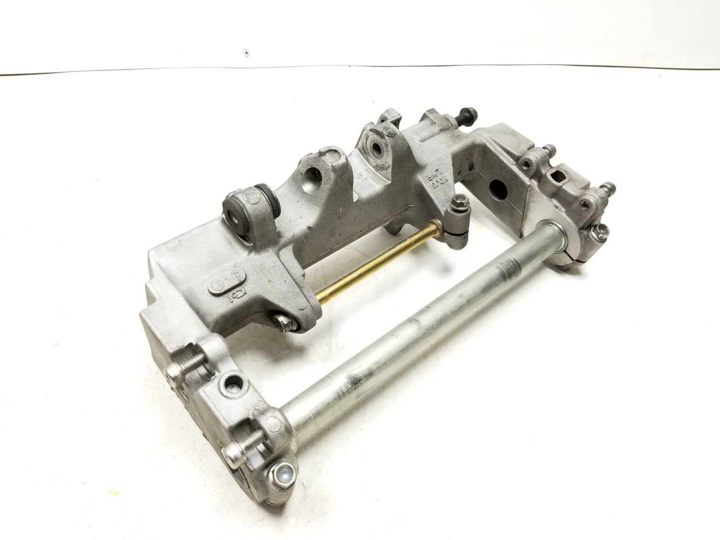 2002 2003 Honda Cbr900rr Cbr954rr Lower Frame Swingarm Engine Mount Bracket OEM