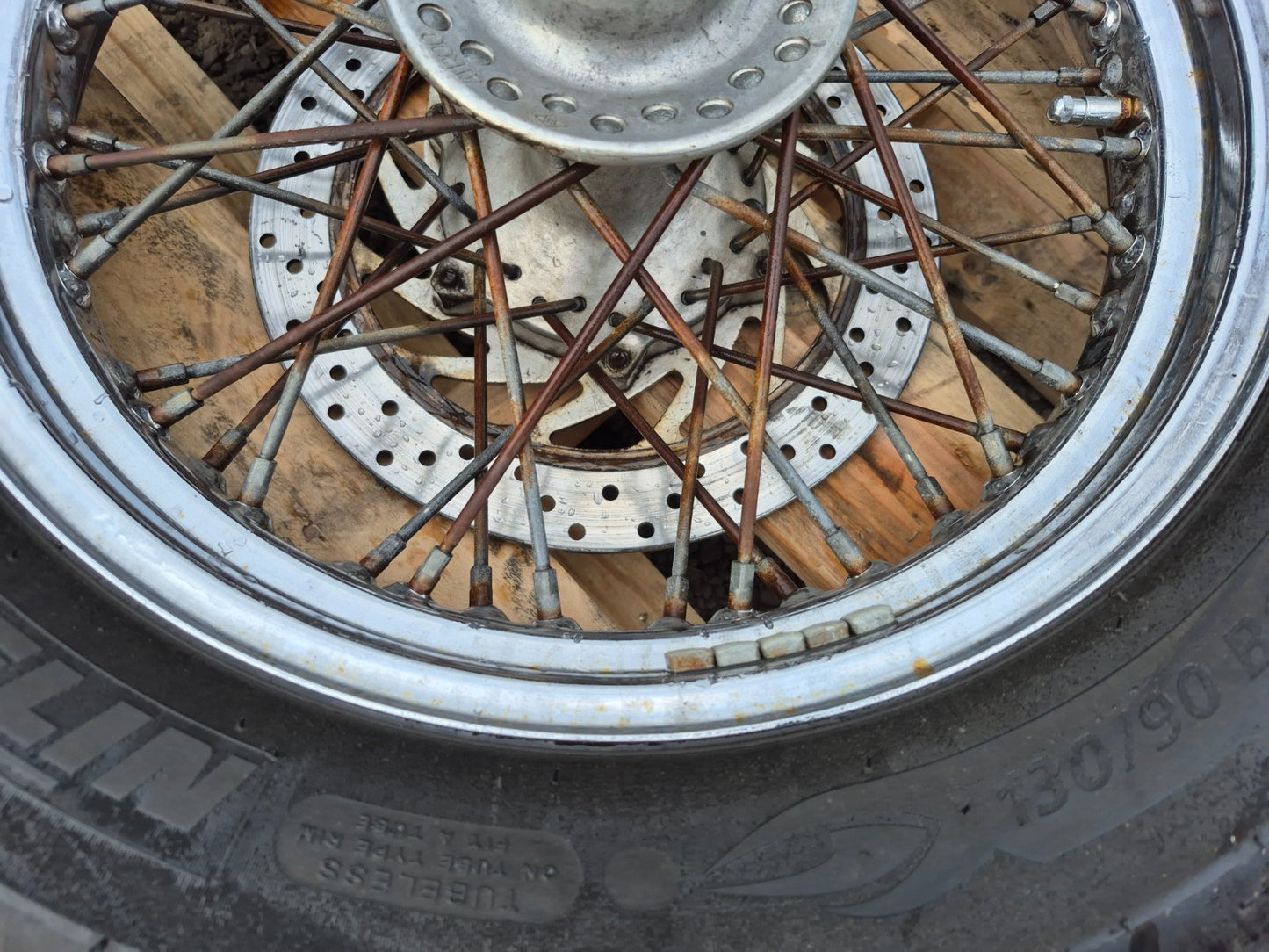 1999 Yamaha Xvs650 Front Wheel Rim W/ Tire 130/90 R16 OEM