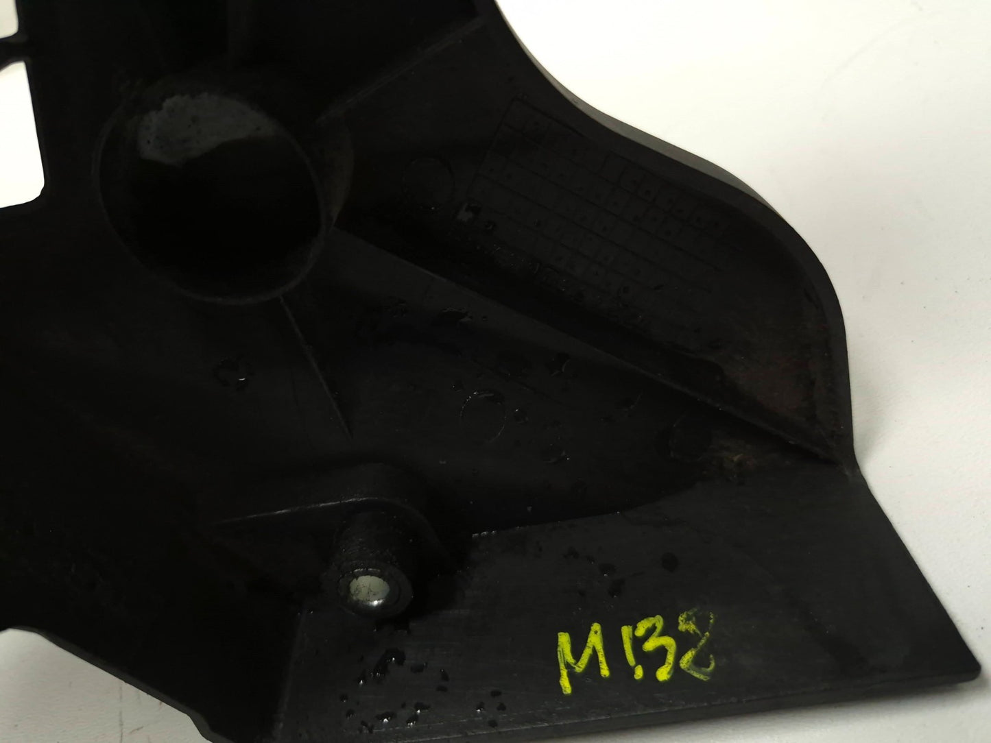 2025 Yamaha R3 Yfz320 Chain Guard & Exhaust Cover 3 Pcs OEM