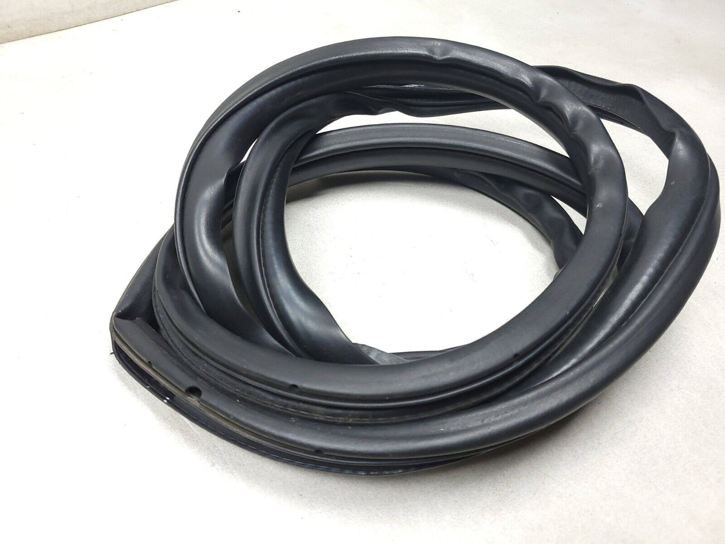 07-09 Mitsubishi Outlander Door Weatherstrip Seal Rear Passenger Side 2pcs OEM