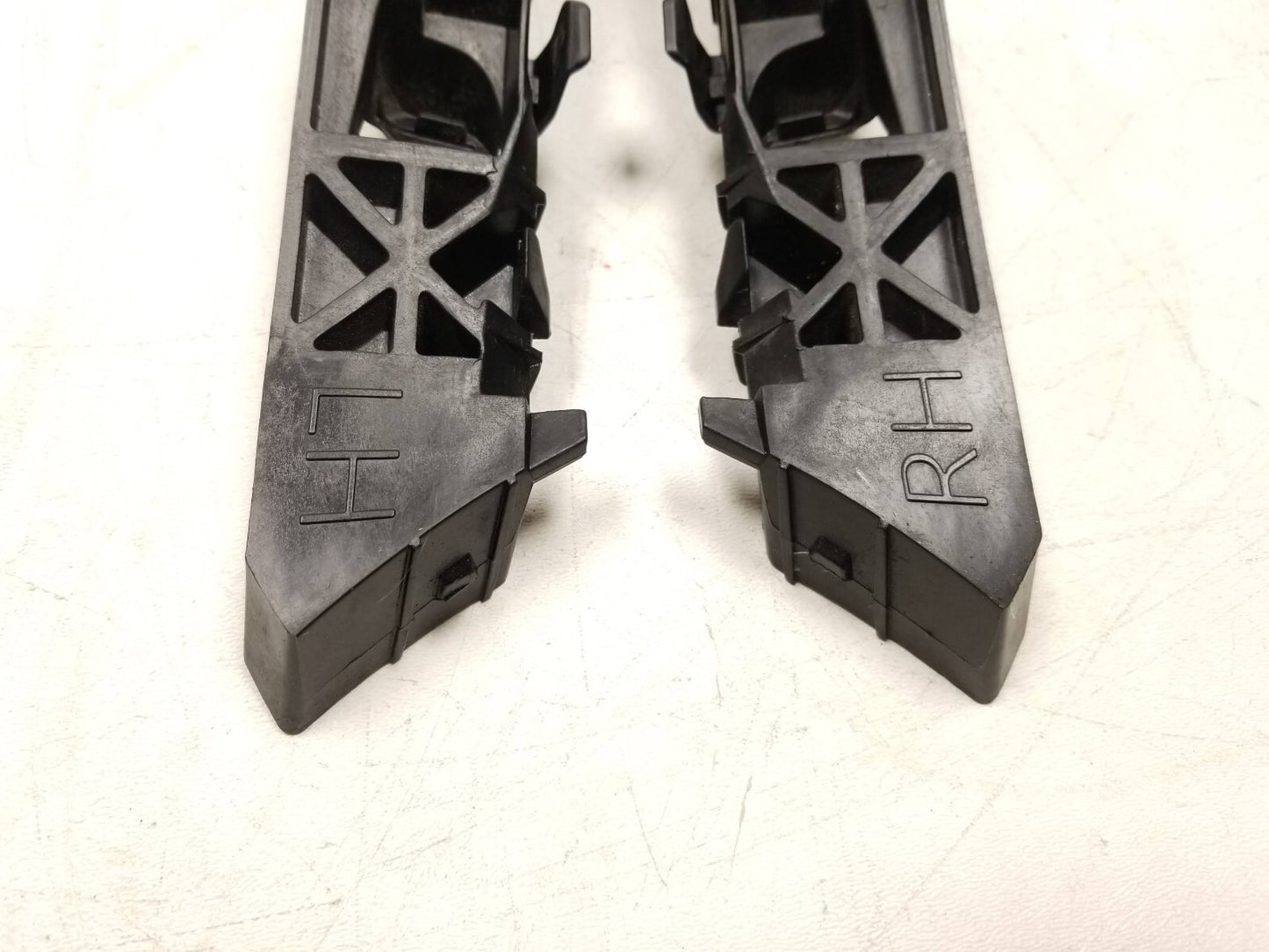 2020 Hyundai Venue Rear Bumper Bracket 2pcs OEM
